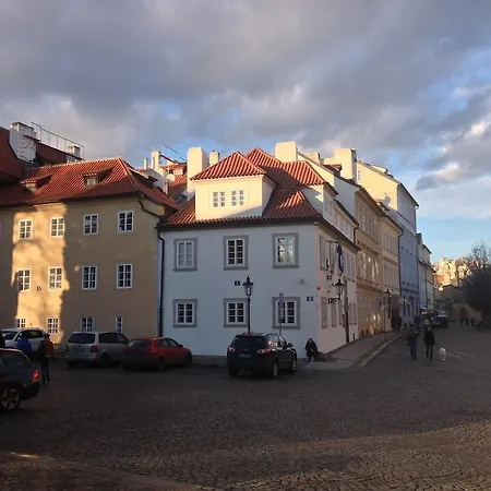 Apartment U Hroznu *